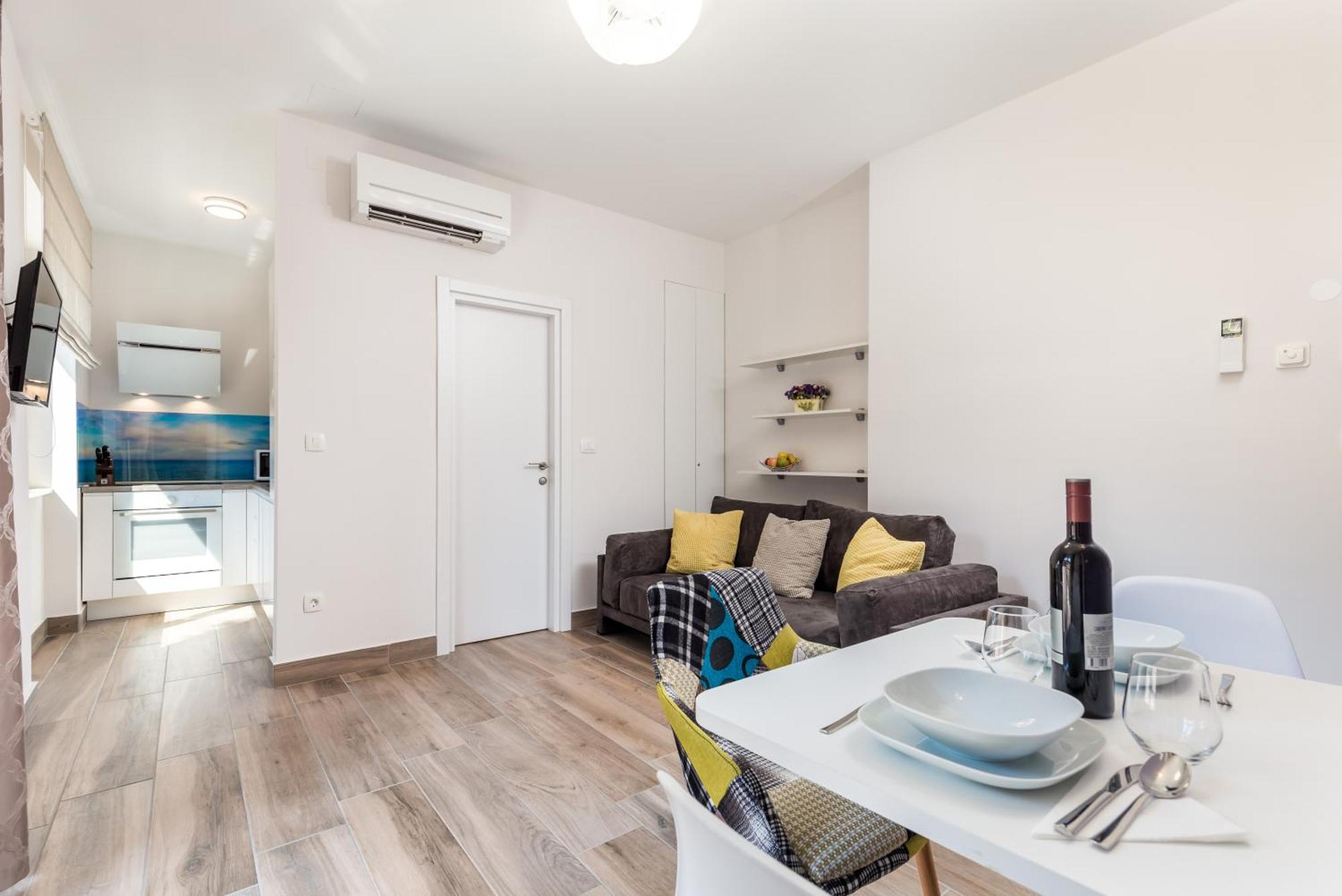 Apartments Liana Opatija Rom bilde