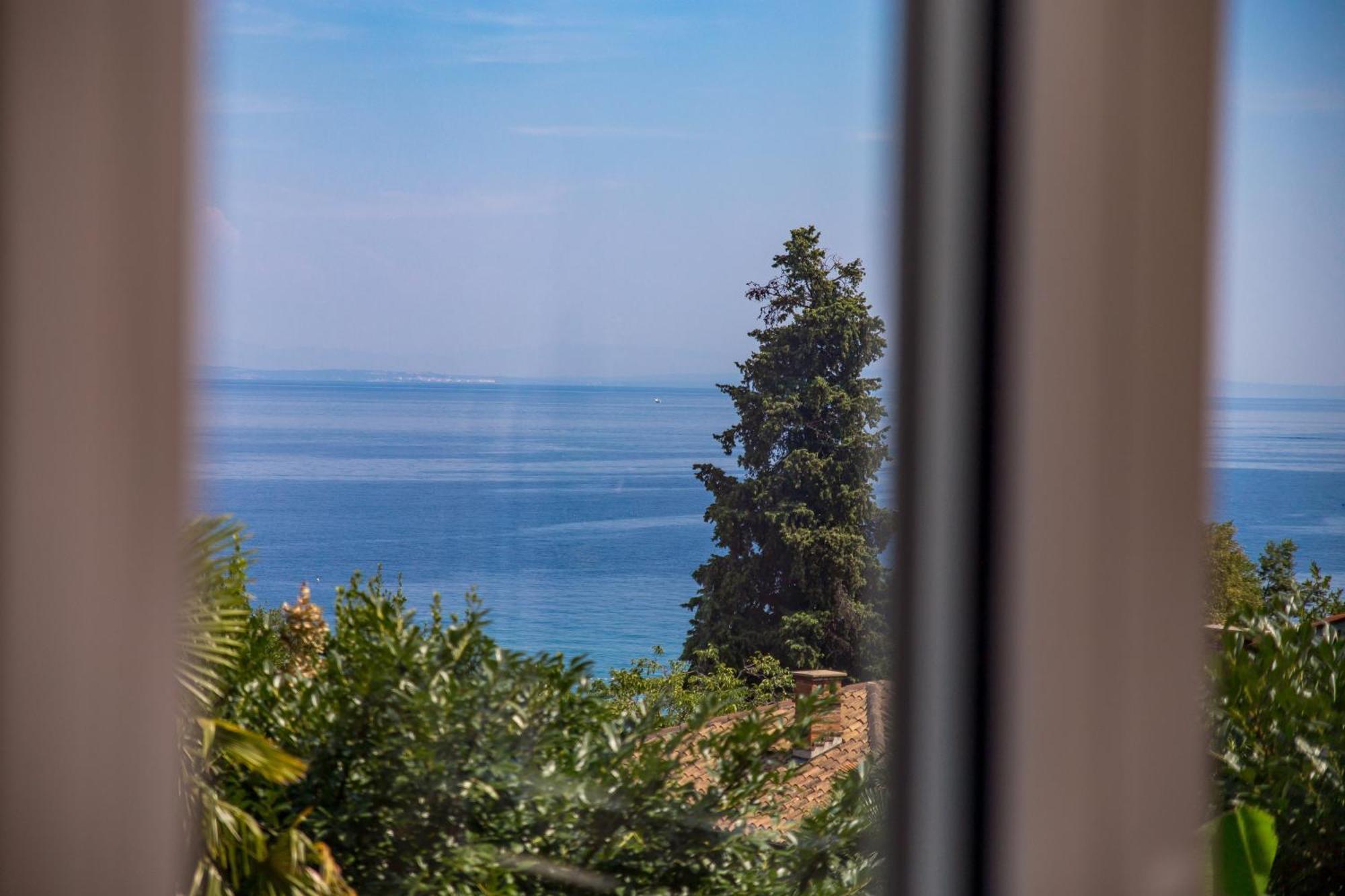 Apartments Liana Opatija Rom bilde